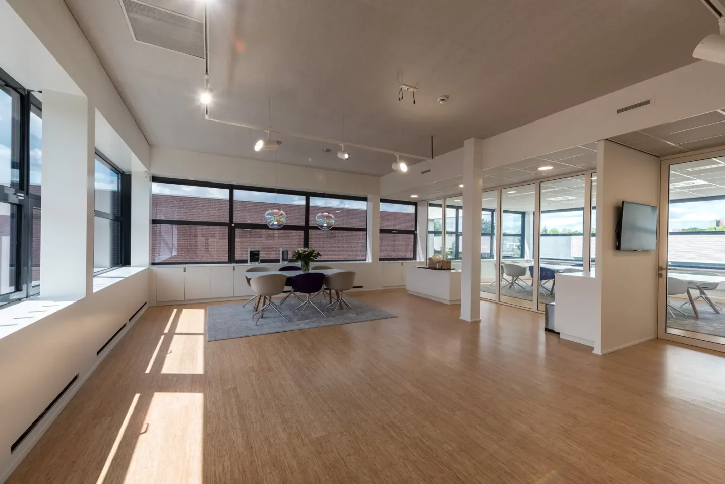 Eyrise headquarters room with solar shading and privacy glazing off